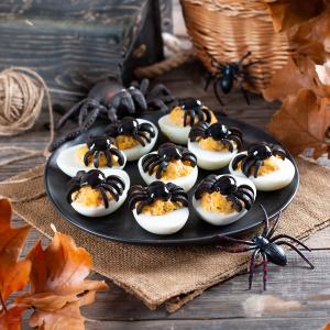 Spooktacular Deviled Eggs – Urban Meadow